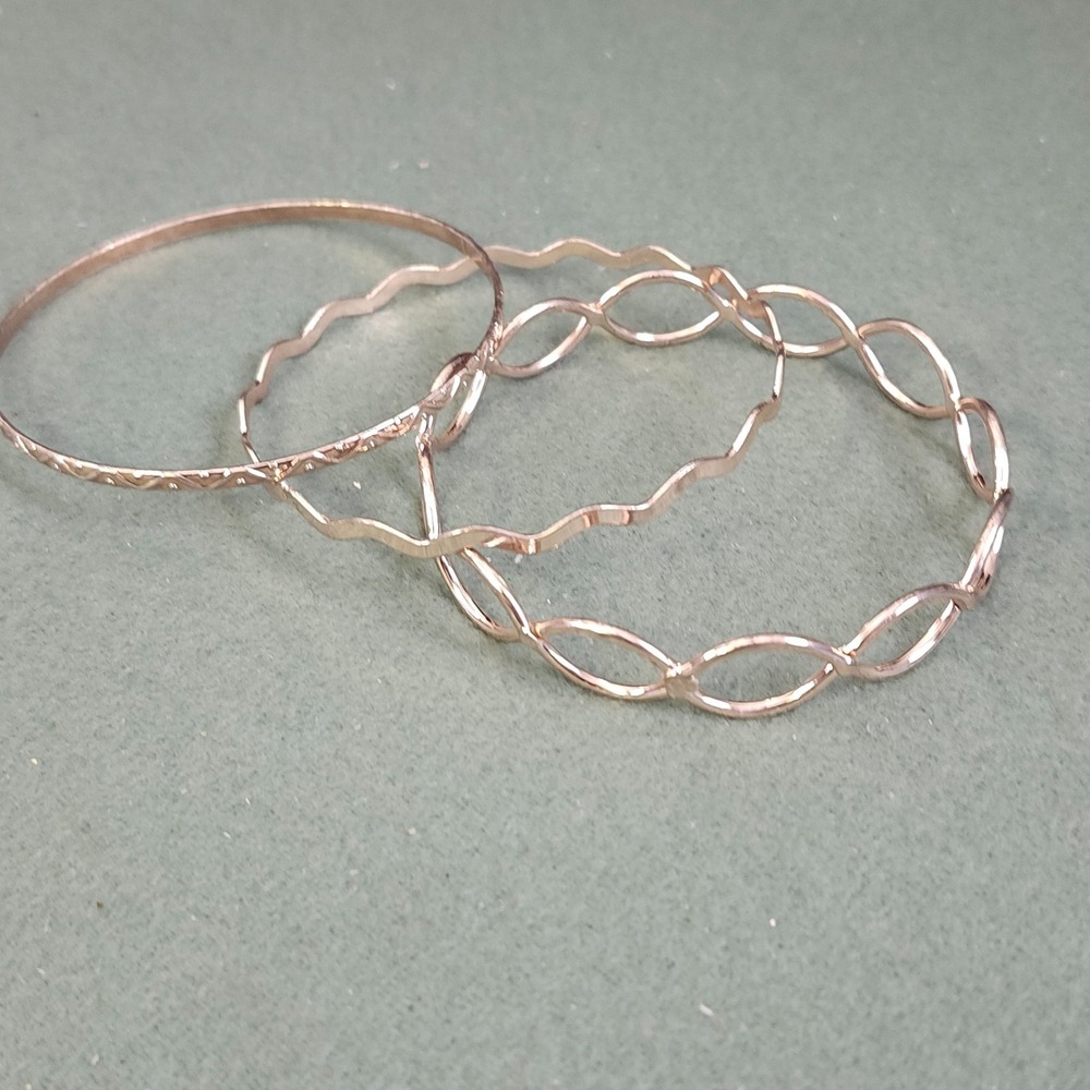 Goldโ Tone Bracelet Set Modern Style Delicate Dainty